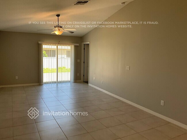 Building Photo - 2204 Jungle Dr
