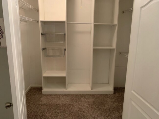 Building Photo - 180 Pebble Brooke Ct