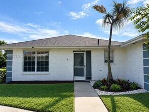 Building Photo - 2540 SW 14th Ct