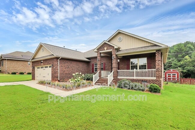 Building Photo - 141 Tall Fern Lp