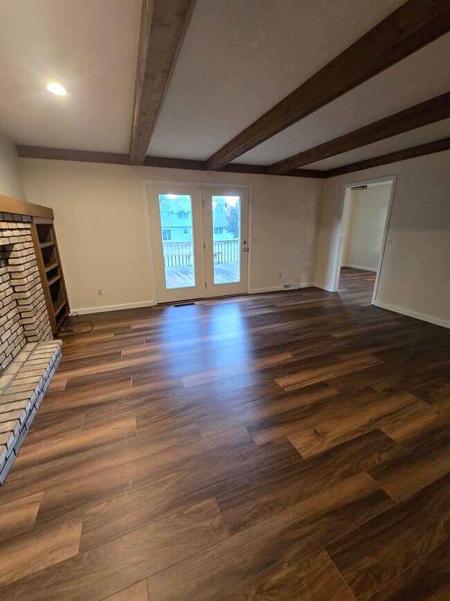 Foto del edificio - 2325 Cold Stream Ave NE