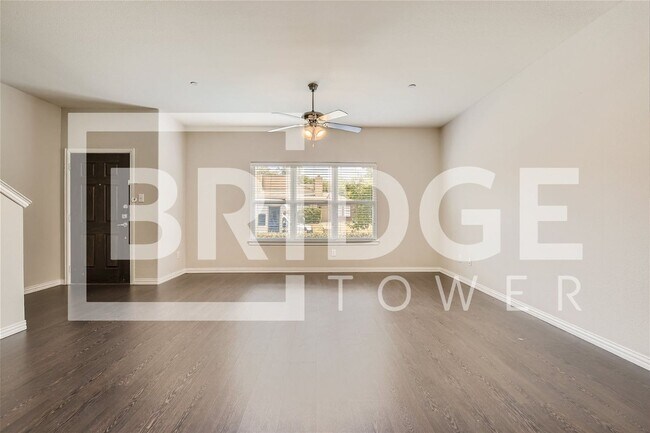 Foto del edificio - 1344 Lakecrest Ln