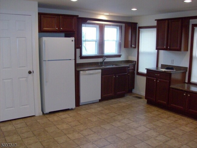 Foto del edificio - 304 S Broad St