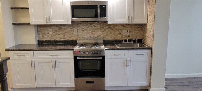 Foto del edificio - 70 Southbridge St