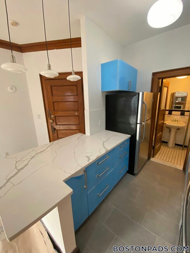 Foto del edificio - 849 Beacon St