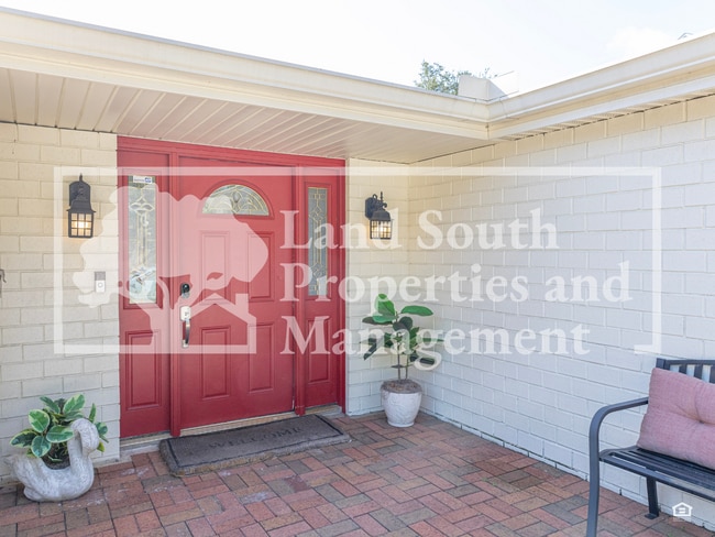 Foto del edificio - Charming Furnished Home in the Heart of Lakeland