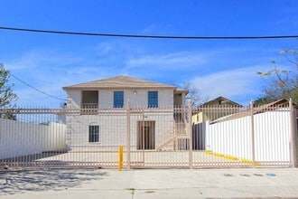 Building Photo - 2704 San Agustin Ave