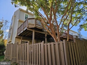 Building Photo - 6010 Lands End Ln