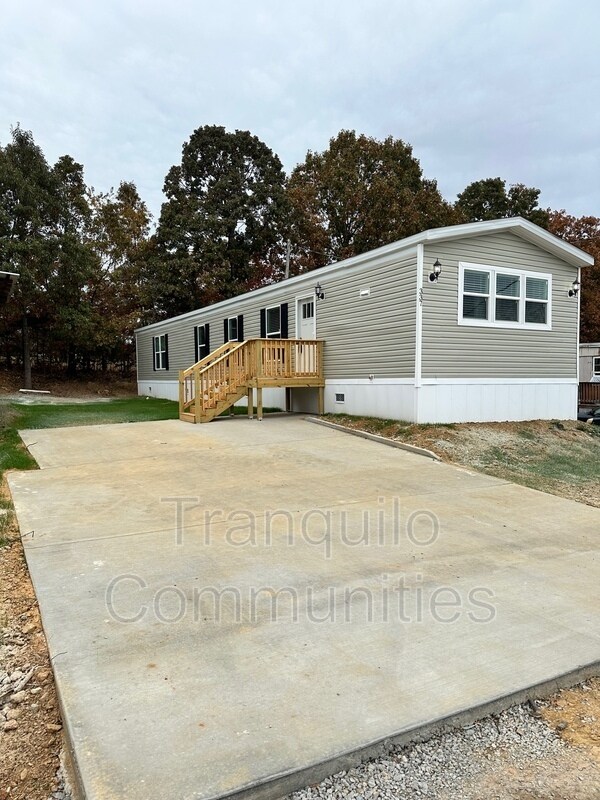 Primary Photo - 337 Hester Dr