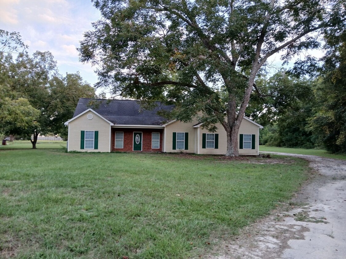 Primary Photo - Charming 4BR House in Brooklet