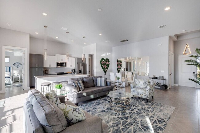 Foto del edificio - 1720 Burnt Store Rd N