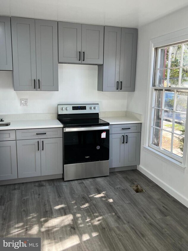 Foto principal - 7248 Hillmead Ct
