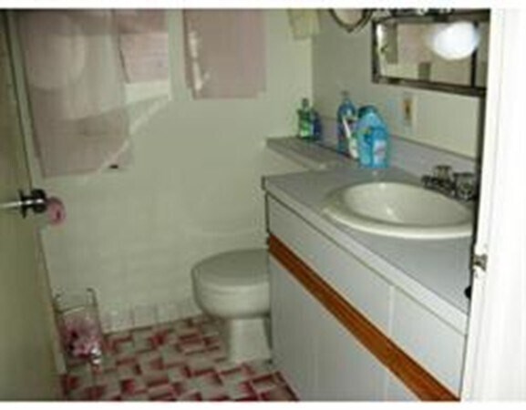 Foto del edificio - 99 Pond Ave