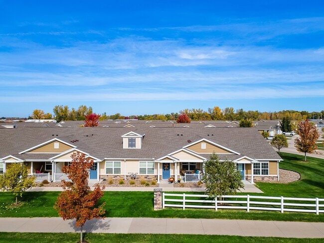 Building Photo - Redwood Ankeny