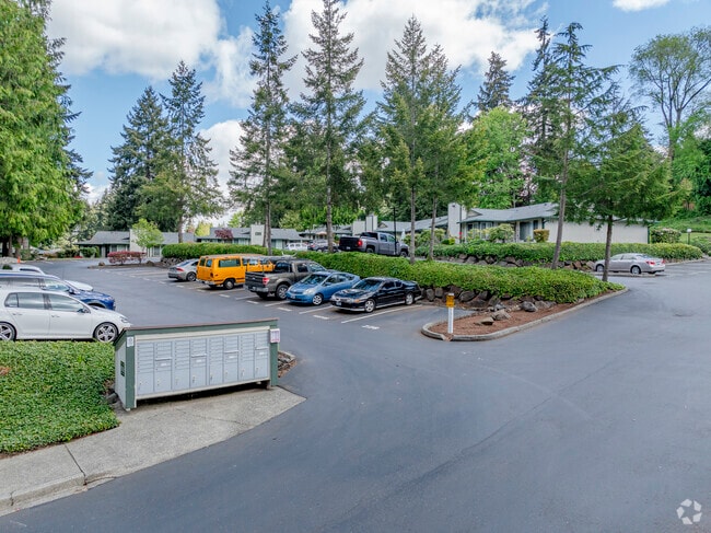 Building Photo - Campus Green II