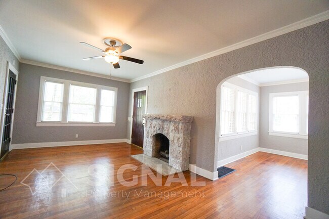 Building Photo - 7751 Rugby Ave