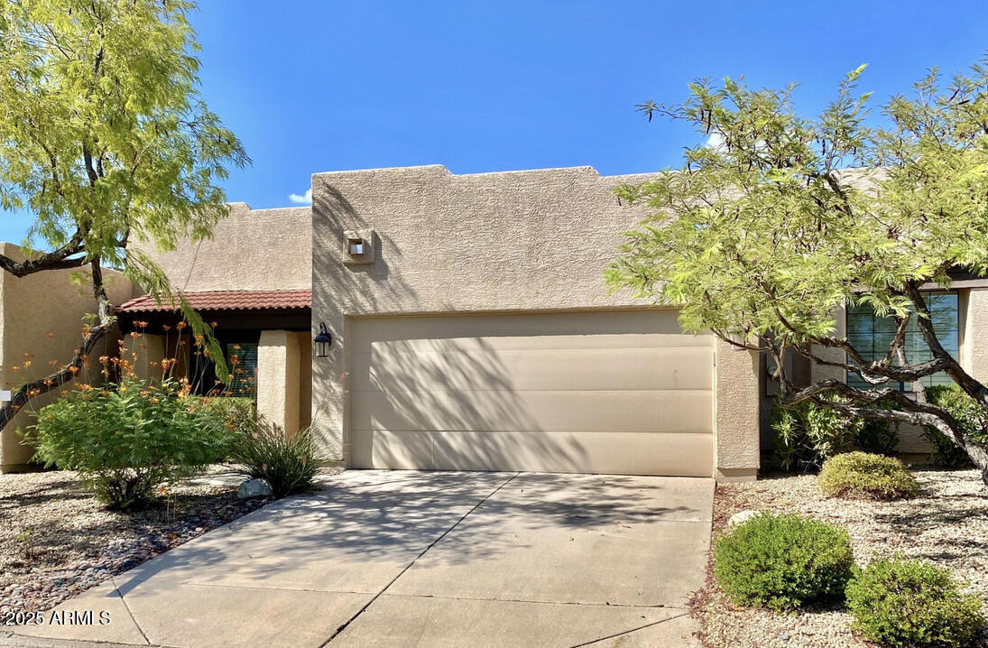 Foto principal - 11760 E Clinton St