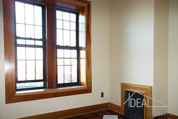 Primary Photo - 138 Lexington Ave