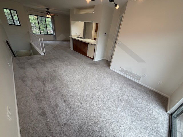 Foto del edificio - 1560 Meadowside Dr