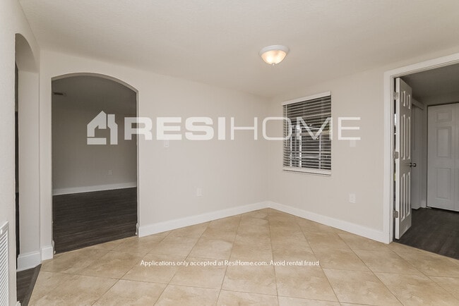Building Photo - HOME FOR RENT!!