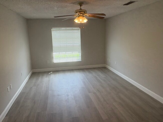 Building Photo - 3244 Shingler Terrace