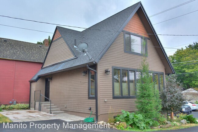 Building Photo - 2 br, 2.5 bath House - 112 N Cedar Street,...
