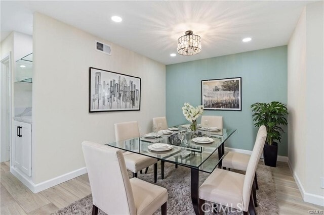 Building Photo - 13640 La Jolla Cir