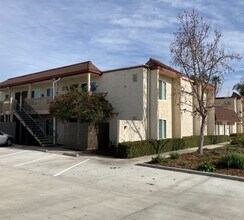 Building Photo - 4960 Clairemont Mesa Blvd