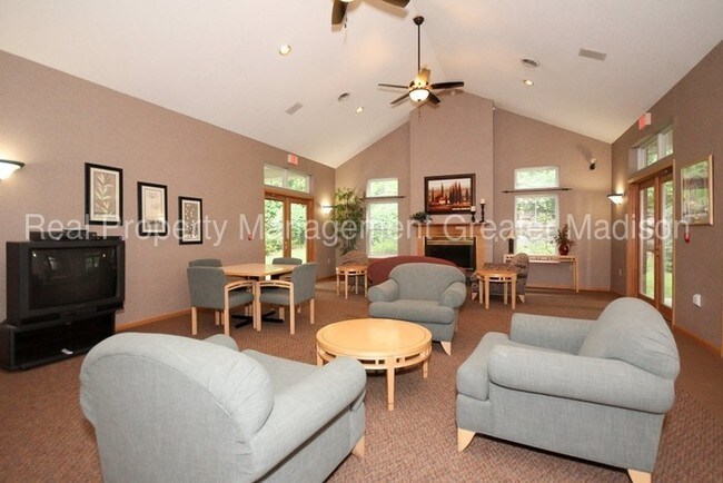 Foto del edificio - 8530 Greenway Blvd