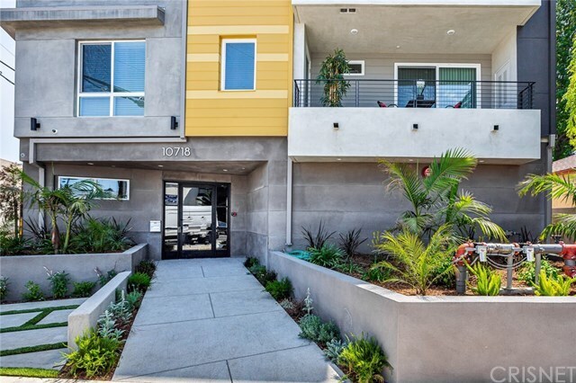 Building Photo - 10718 Acama St