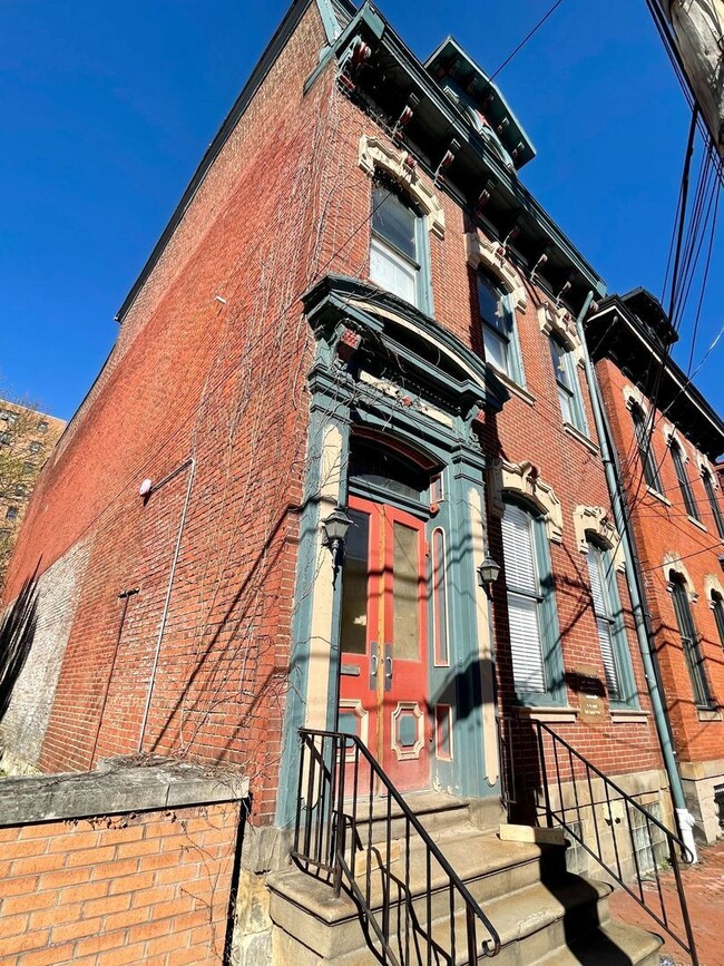 Photo - 1305 Allegheny Ave Apartment