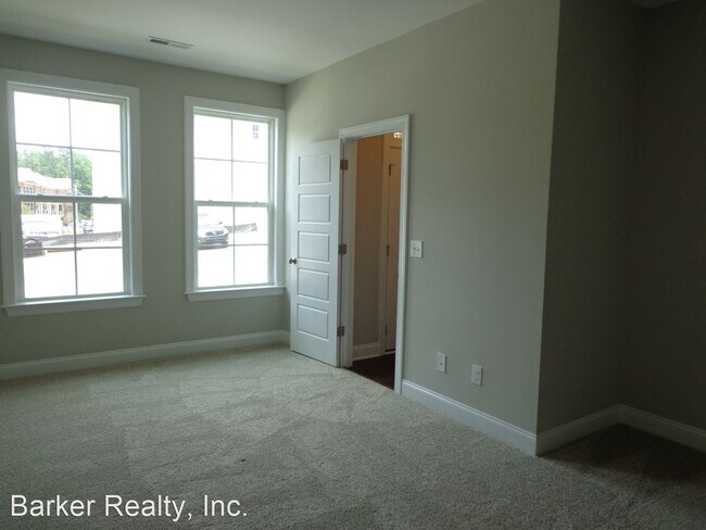 Building Photo - 3 br, 3.5 bath House - 3130 Rushworth Drive