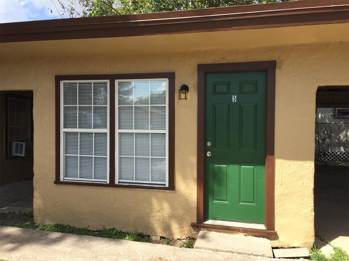 Primary Photo - 3115 Agnes St