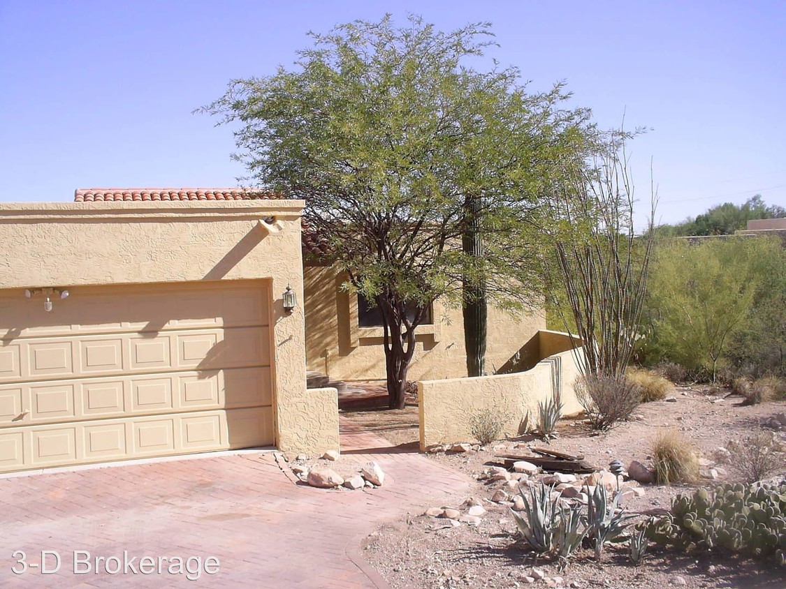 Primary Photo - 3219 W Camino Del Saguaro