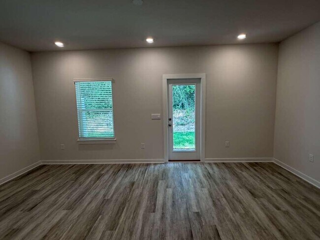 Foto del edificio - 47 S Main Deck Dr