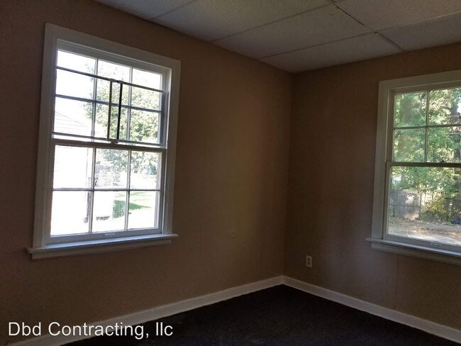Foto del edificio - 3 br, 1.5 bath House - 3535 Plaza Dr