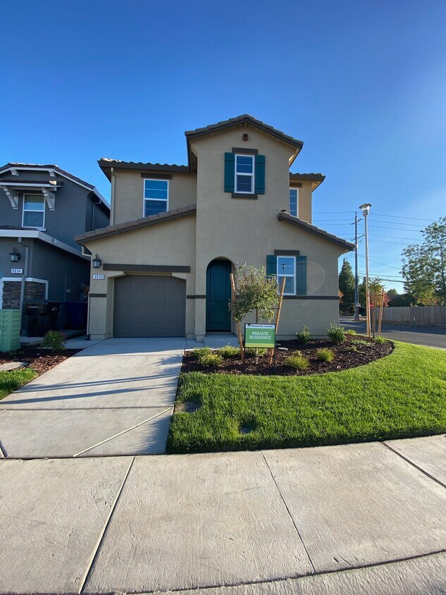 9030 Albarino Way, Sacramento, CA 95829 House for Rent in Sacramento