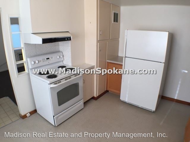 Building Photo - 2 br, 1.5 bath House - 4720 N. Bemis St.