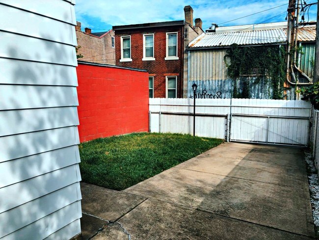 Foto del edificio - 4908 Hatfield St