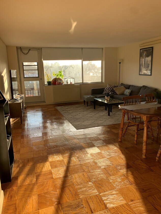 Foto principal - 77 Monmouth St