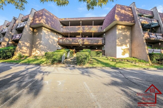 Foto del edificio - 915 S Seminole Dr