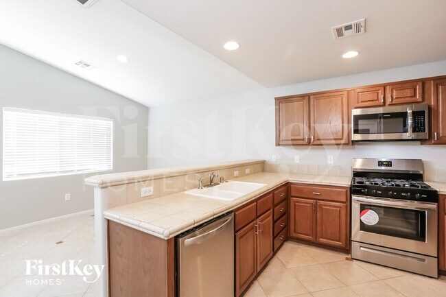 Foto del edificio - 9271 Ansley Ct