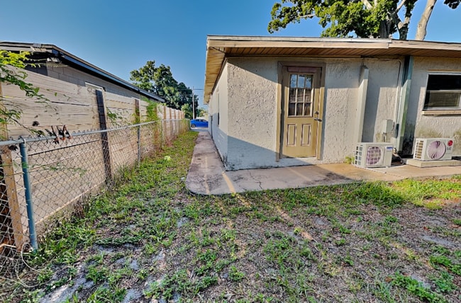 Building Photo - 3619 W Cass St