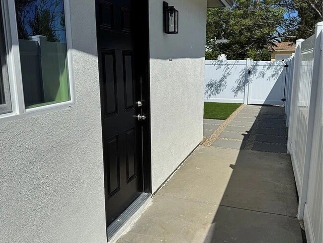 Building Photo - 6907 Laramie Ave