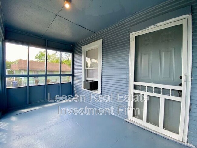 Foto del edificio - 3240 Jackson St
