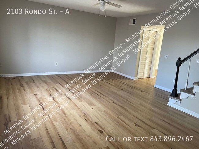 Building Photo - 3 bed / 1.5 bath townhome ~ West Ashley