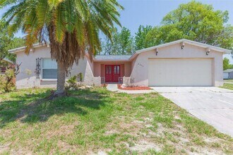 Building Photo - 8253 Redfield Dr
