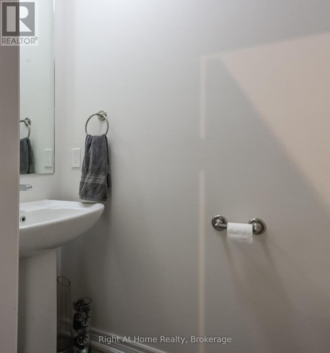 Building Photo - 2364 Natasha Cir