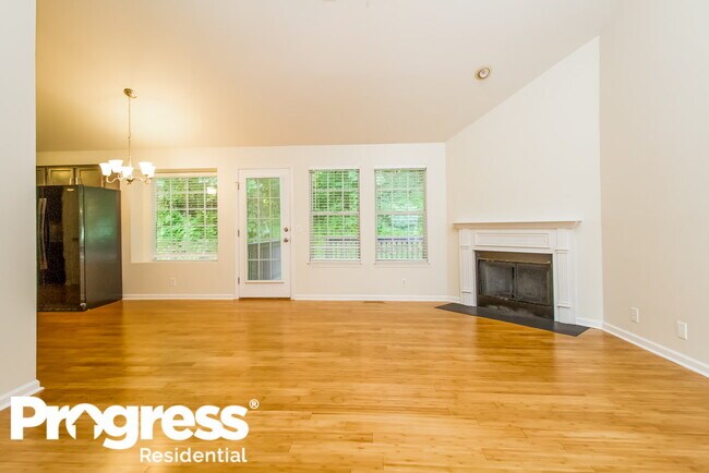 Building Photo - 5036 Countryside Dr