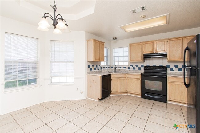 Building Photo - 5009 James Loop